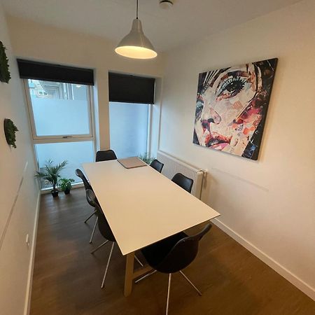 Modern Central Apt With Rooftop, Privat Balcony, & Free Parking, Steps From Aarhus Attractions Exteriör bild