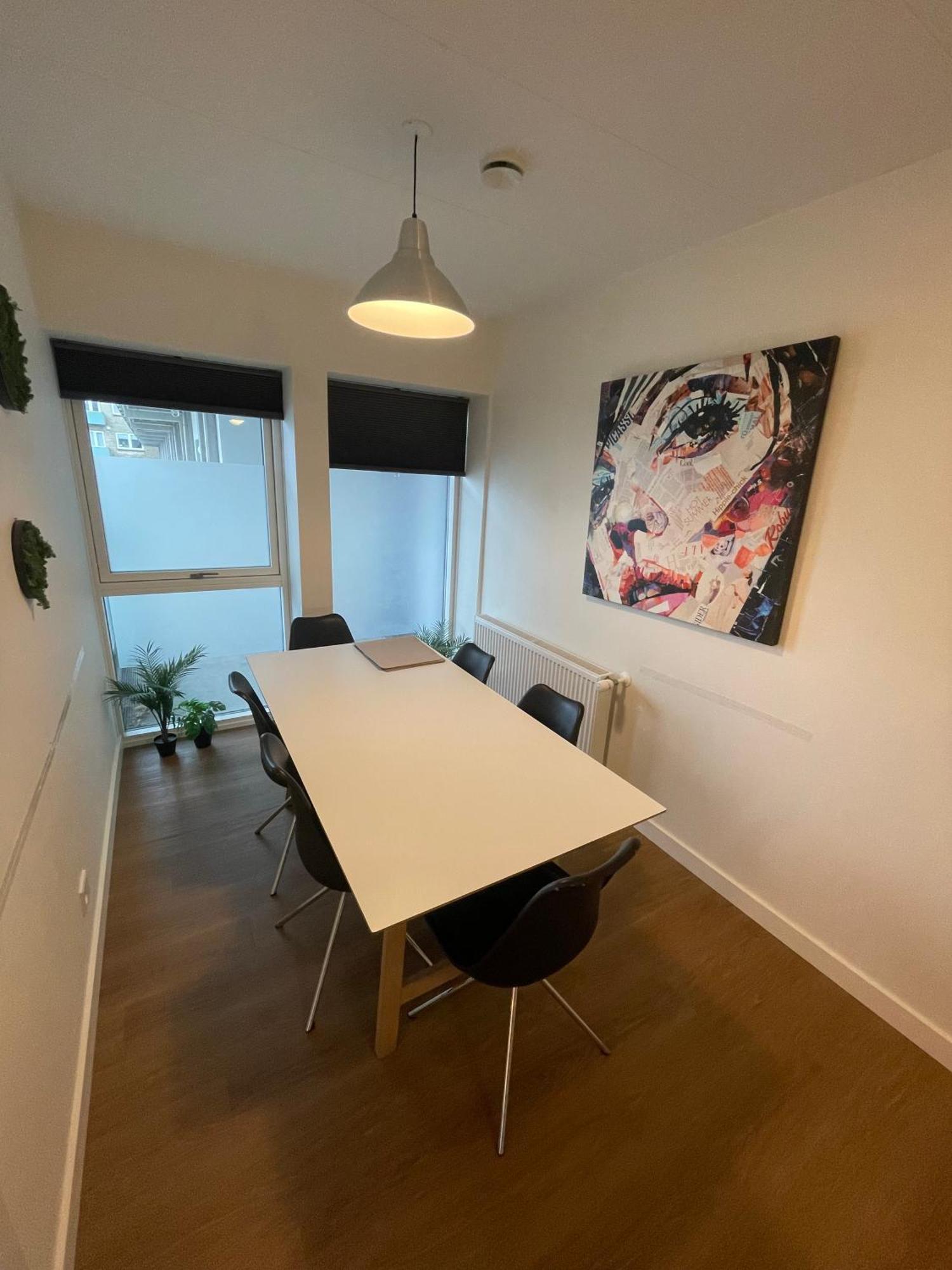 Modern Central Apt With Rooftop, Privat Balcony, & Free Parking, Steps From Aarhus Attractions Exteriör bild